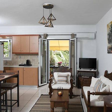 Aegina Town Apartment , With Private Parking Exterior photo
